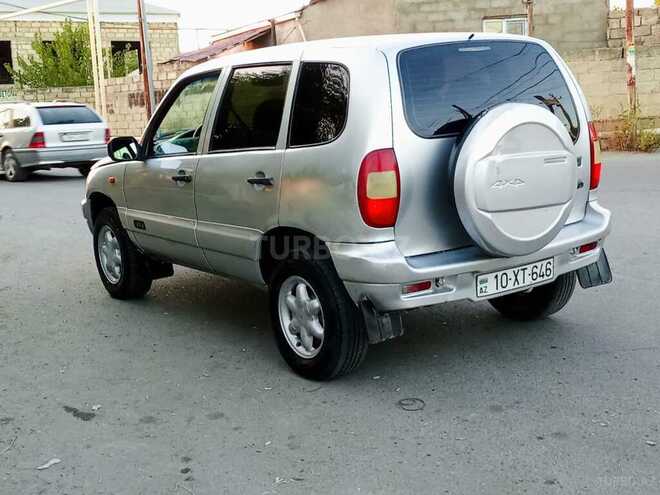 Chevrolet Niva 2006, 286,000 km - 1.7 л - Şirvan