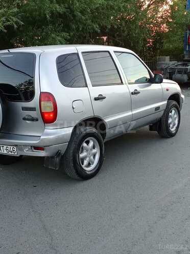Chevrolet Niva 2006, 286,000 km - 1.7 л - Şirvan