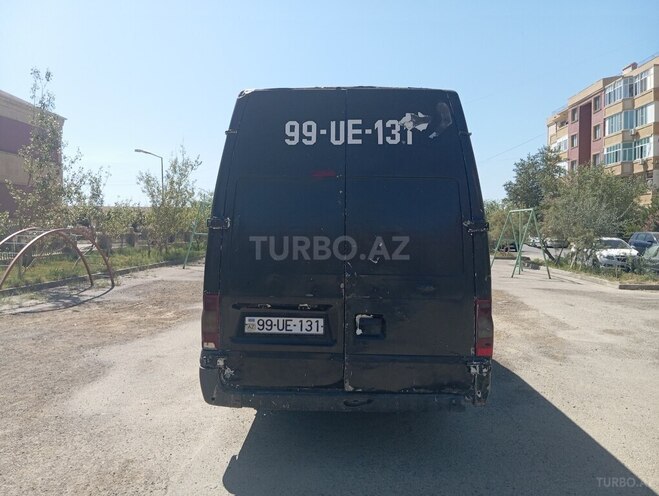 Ford Transit-2