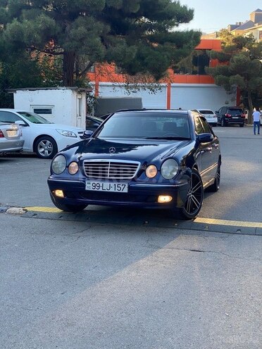 Mercedes E 220 d 2000, 123,575 km - 2.2 l - Bakı