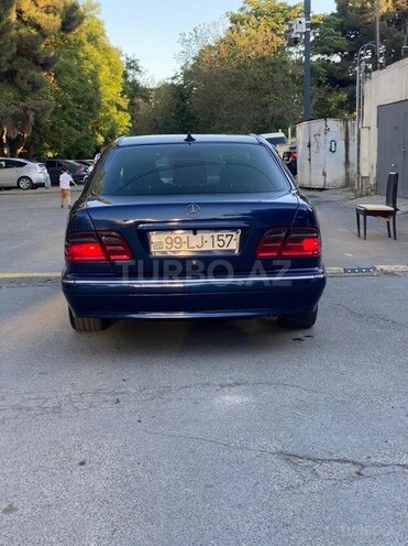 Mercedes E 220 d 2000, 123,575 km - 2.2 l - Bakı