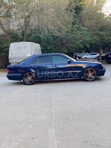 Mercedes E 220 d 2000, 123,575 km - 2.2 l - Bakı