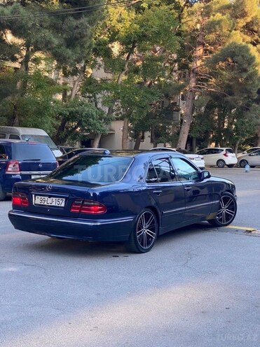 Mercedes E 220 d 2000, 123,575 km - 2.2 l - Bakı