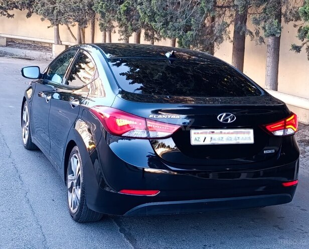 Hyundai Elantra 2015, 121,000 km - 1.8 л - Bakı