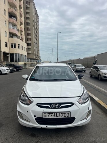 Hyundai Accent 2013, 350,000 km - 1.6 l - Bakı