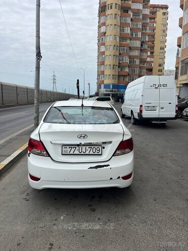 Hyundai Accent 2013, 350,000 km - 1.6 l - Bakı