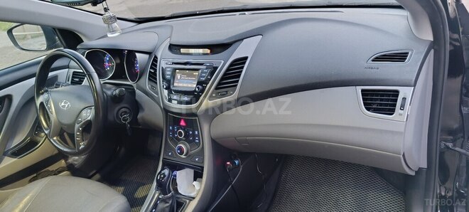 Hyundai Elantra 2015, 121,000 km - 1.8 л - Bakı