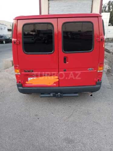 Ford Transit-7