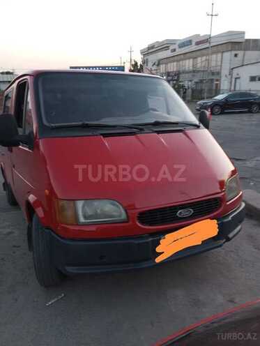 Ford Transit-1