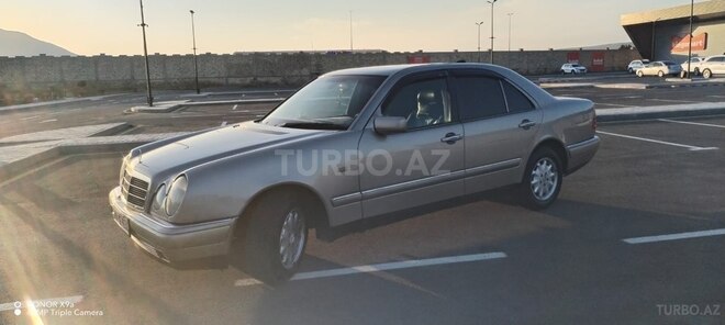 Mercedes E 230 1997, 465,270 km - 2.3 l - Bakı