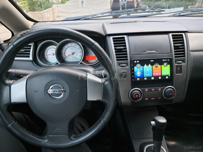 Nissan Tiida-3