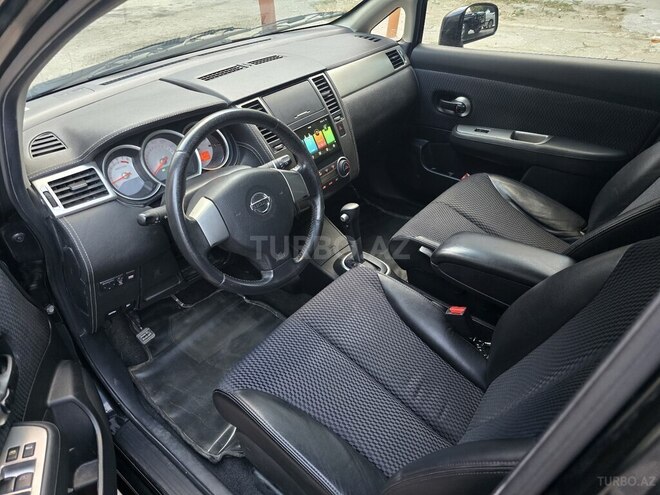 Nissan Tiida-7