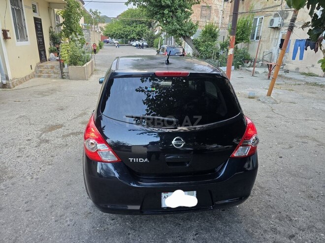 Nissan Tiida-2