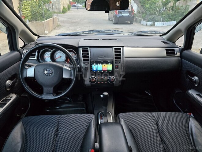 Nissan Tiida-14
