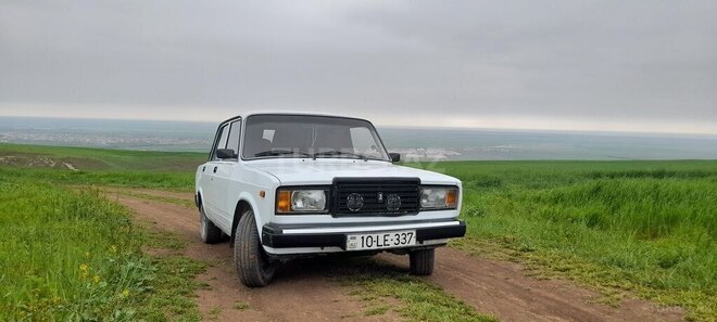 LADA (VAZ) 2107 2003, 620,000 km - 1.6 l - Şabran