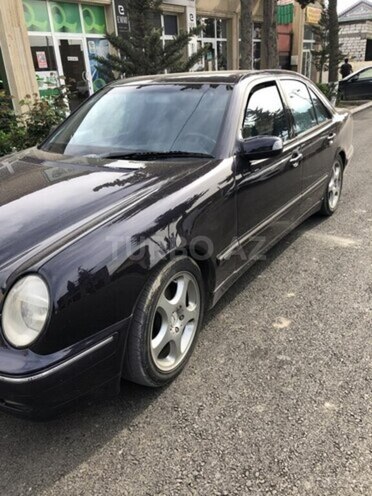 Mercedes E 280 2000, 345,000 km - 2.8 l - Xudat