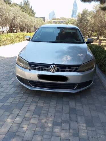 Volkswagen Jetta 2011, 241,402 km - 2.0 l - Bakı