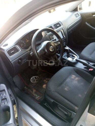 Volkswagen Jetta 2011, 241,402 km - 2.0 l - Bakı