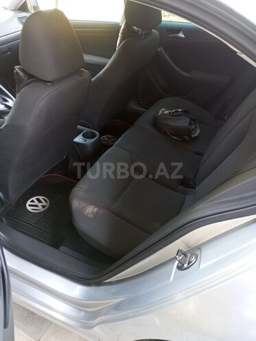 Volkswagen Jetta 2011, 241,402 km - 2.0 l - Bakı