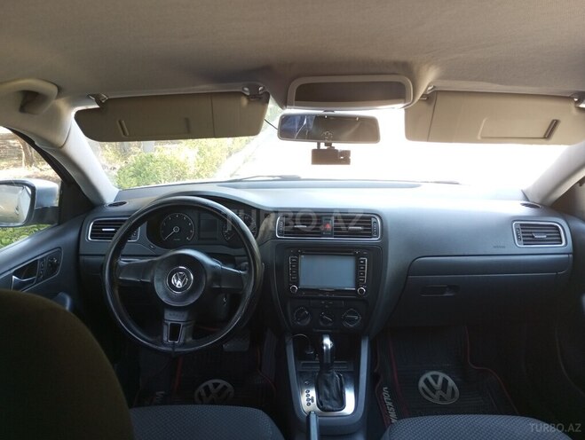 Volkswagen Jetta 2011, 241,402 km - 2.0 l - Bakı