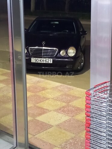 Mercedes E 280 2000, 345,000 km - 2.8 l - Xudat