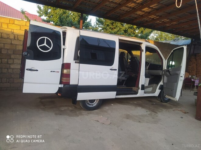 Mercedes Sprinter 209 2008, 715,000 km - 2.2 l - Quba