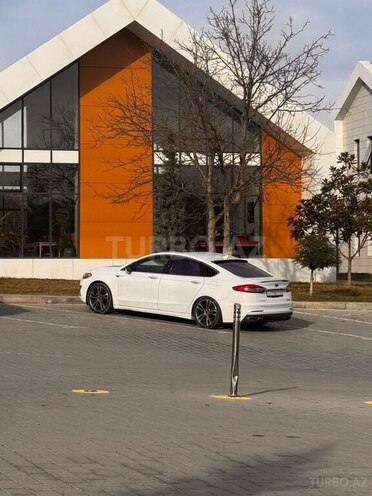 Ford Fusion (North America) 2019, 170,000 km - 2.0 л - Quba