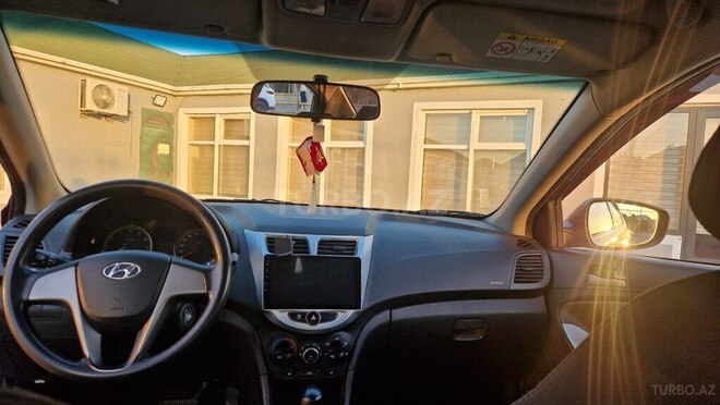 Hyundai Accent 2016, 167,000 km - 1.4 л - Bakı