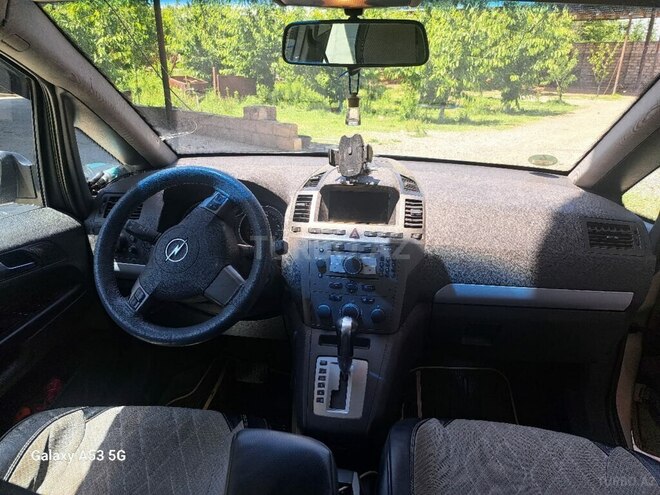 Opel Zafira 2006, 314,000 km - 1.9 l - Quba