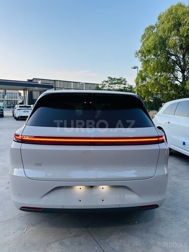 Li Auto  2025, 0 km - 1.5 л - Bakı