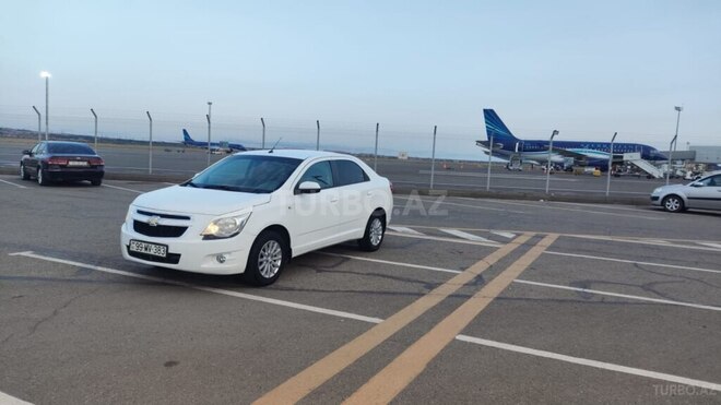 Chevrolet Cobalt-12