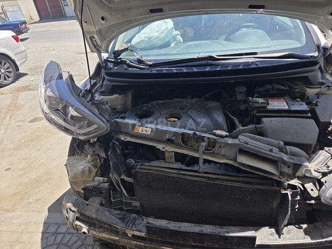 Hyundai Elantra 2012, 185,000 km - 1.8 l - Göyçay