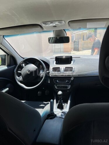 Renault Megane-7