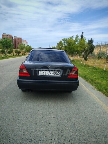 Mercedes C 180 1995, 500,000 km - 1.8 l - Zaqatala