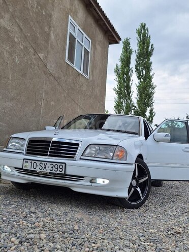 Mercedes C 200 1997, 510,000 km - 2.0 l - Salyan