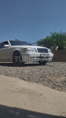Mercedes C 200 1997, 510,000 km - 2.0 l - Salyan