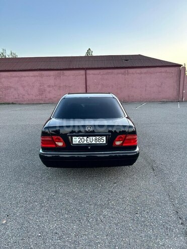 Mercedes E 240 1998, 305,000 km - 2.4 l - Gəncə