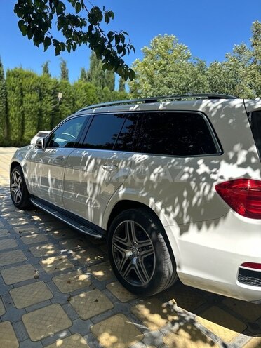 Mercedes GL 500 4MATIC 2015, 74,000 km - 4.7 l - Bakı