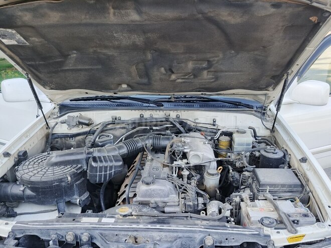 Toyota Land Cruiser 2006, 285,598 km - 4.5 l - Gəncə