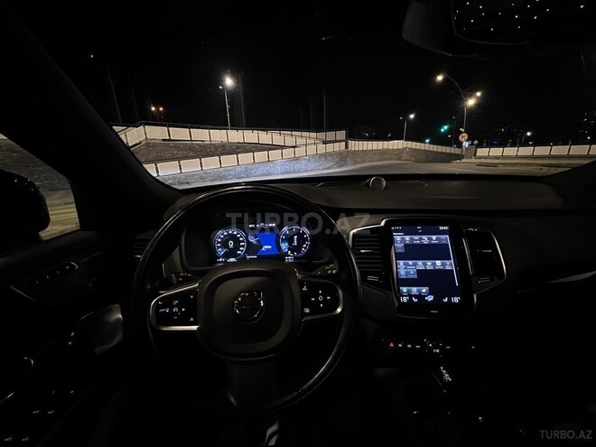 Volvo XC90-3