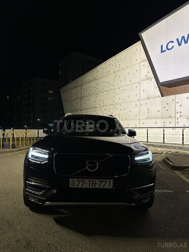 Volvo XC90-5