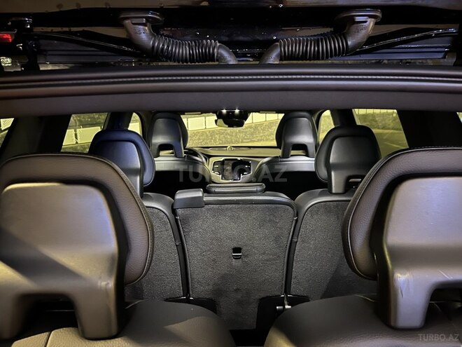 Volvo XC90-8