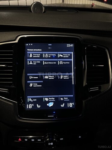 Volvo XC90-10