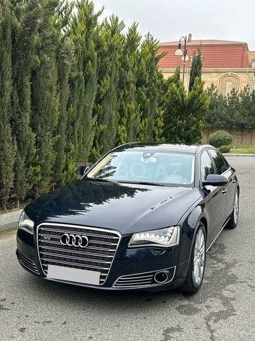 Audi A8-4