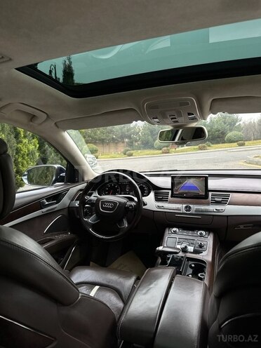 Audi A8-16