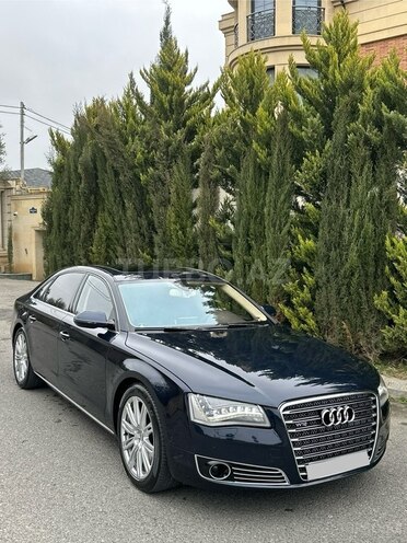 Audi A8-9
