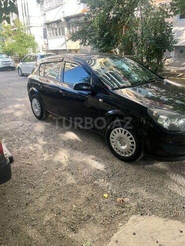 Opel Astra 2009, 210,000 km - 1.4 l - Gəncə