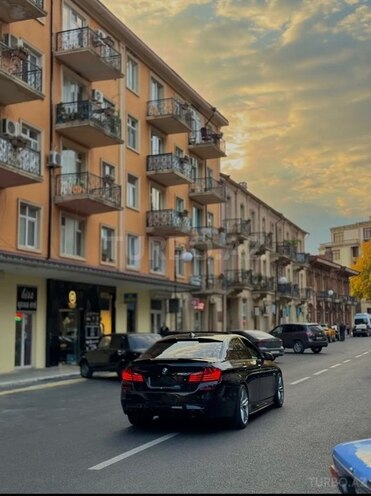 BMW 528-12