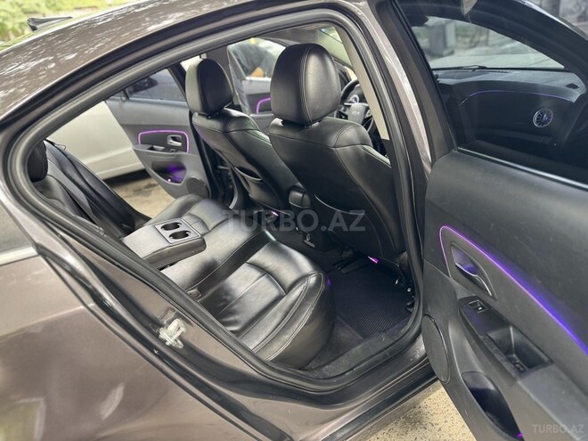 Chevrolet Cruze 2011, 215,000 km - 1.4 л - Mingəçevir
