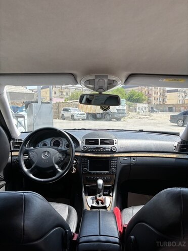 Mercedes E 220 d 2002, 303,000 km - 2.2 l - Bakı
